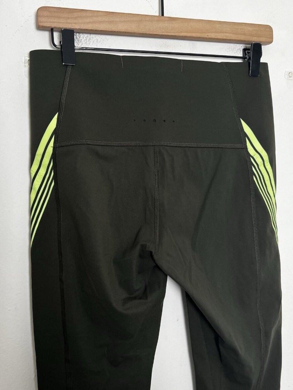 New with Tags Spanx XL Leggings in Deep Olive Green Contour Stripe 7/8 - Picture 3 of 4